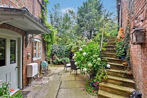 Photo 25- click for photo gallery